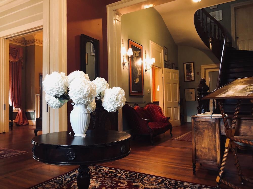 Rothschild Pound House Inn كولومبس المظهر الخارجي الصورة