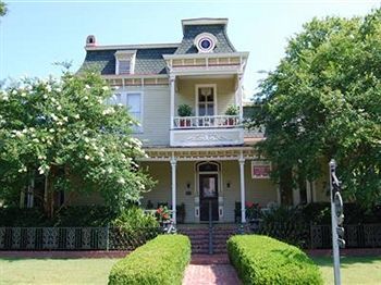 Rothschild Pound House Inn كولومبس المظهر الخارجي الصورة